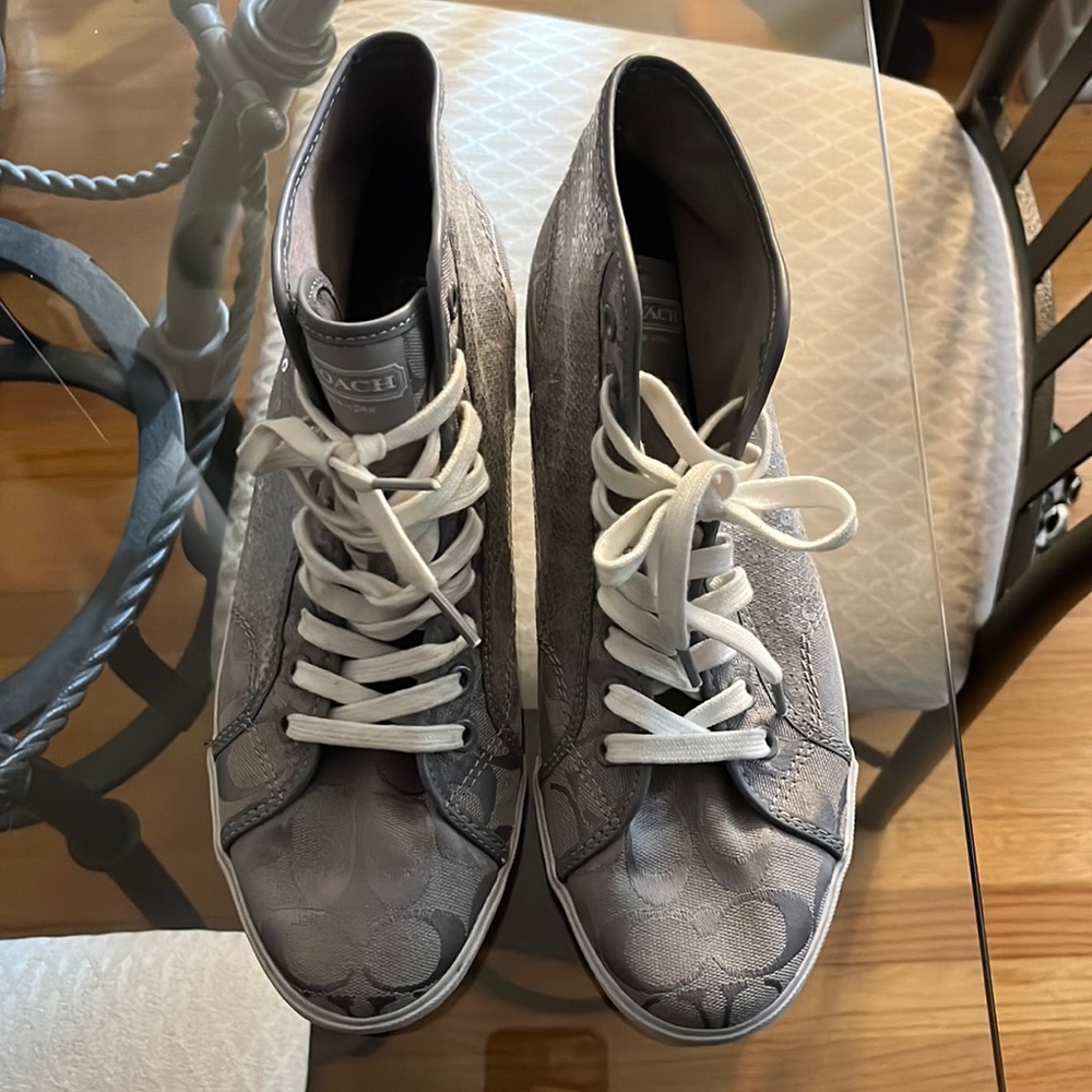 Amazing Coach high tops with leather trim and Sequins grey with shoe laces